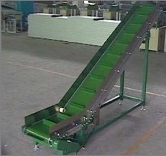 斜坡輸送機(jī)